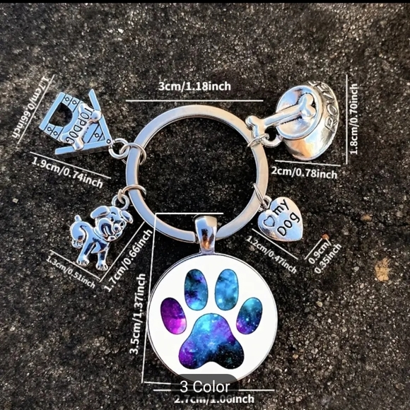 New galaxy dog paw print keychain - Picture 5 of 5